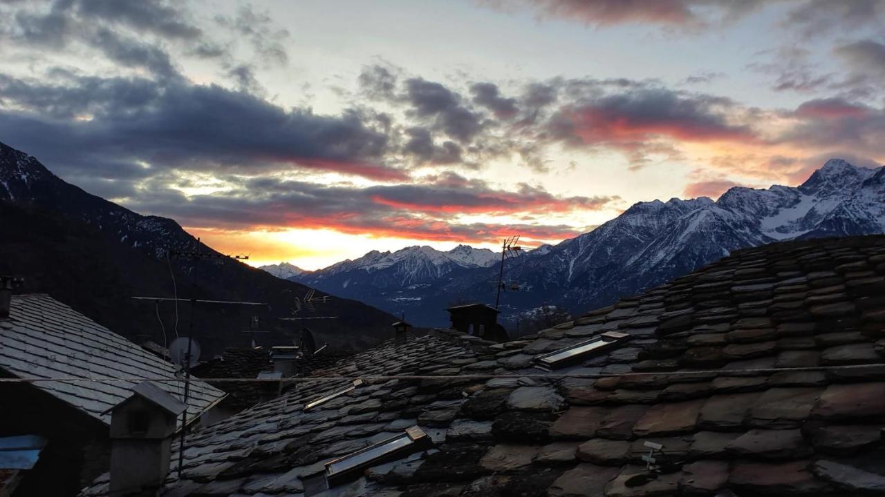 Meizon - La Montagna, Pila, Crevacol, Aosta E Valpelline Gignod Exterior photo